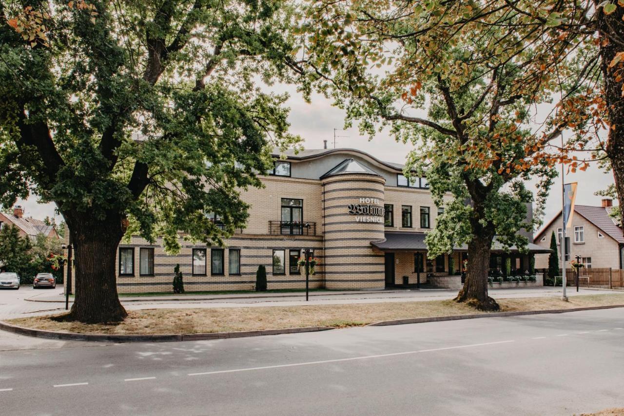 Wolmar Hotel Valmiera Eksteriør billede