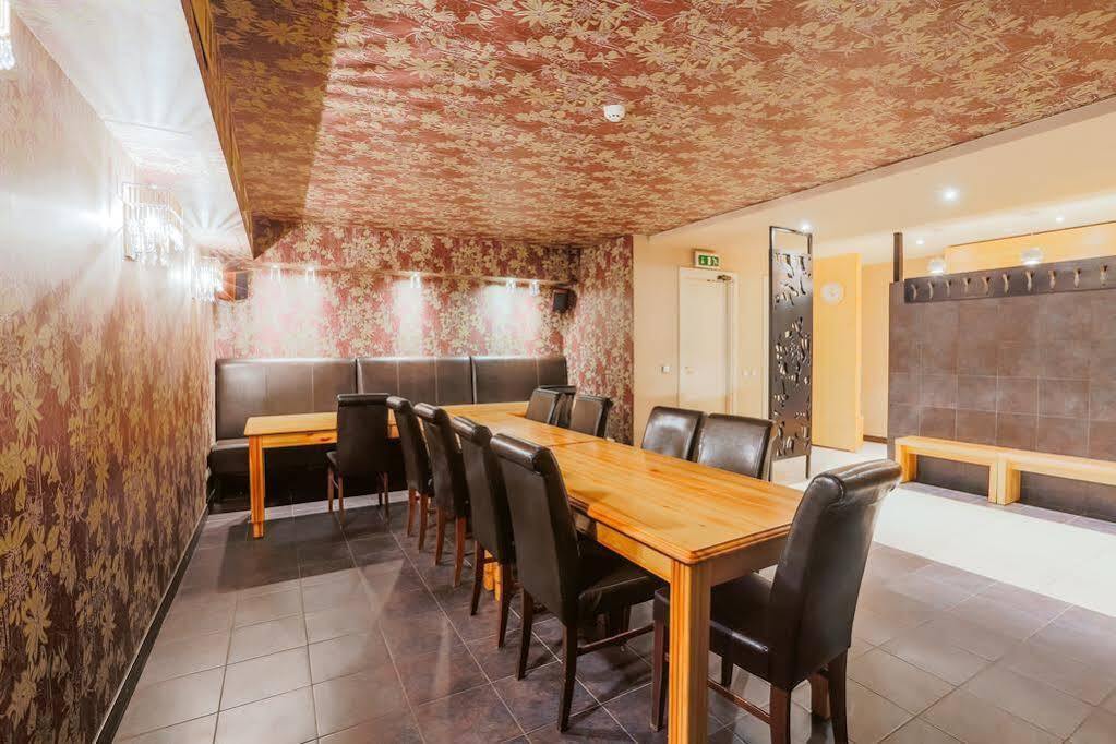 Wolmar Hotel Valmiera Eksteriør billede